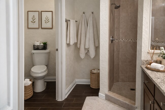 Building Photo - Beautiful Remodeled Winter Park 2/2 Condo for Rent in Front of Full Sail.