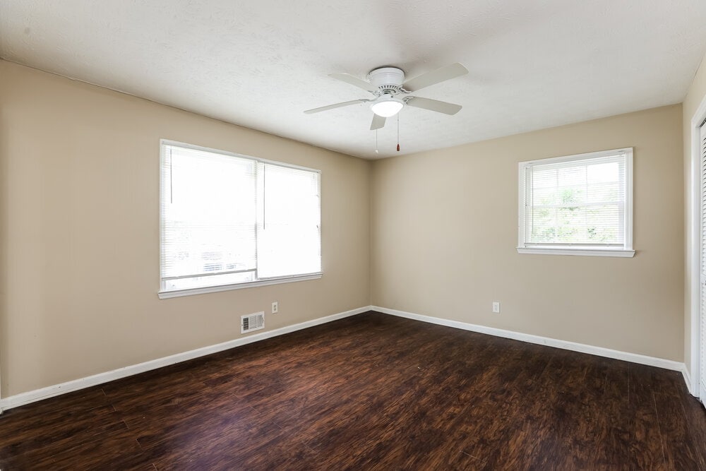 Building Photo - 4649 Danna Dr