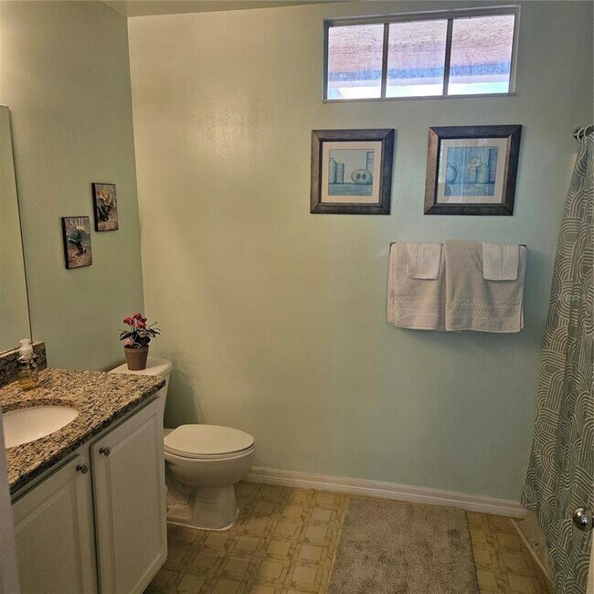Building Photo - 5500 Bentgrass Dr