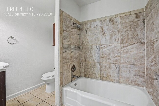 Building Photo - 3802 S Allegheny Ave