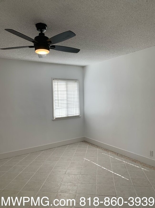 Building Photo - Available NOW for Lease! 3BR/2BA Located in the heart of North Hills