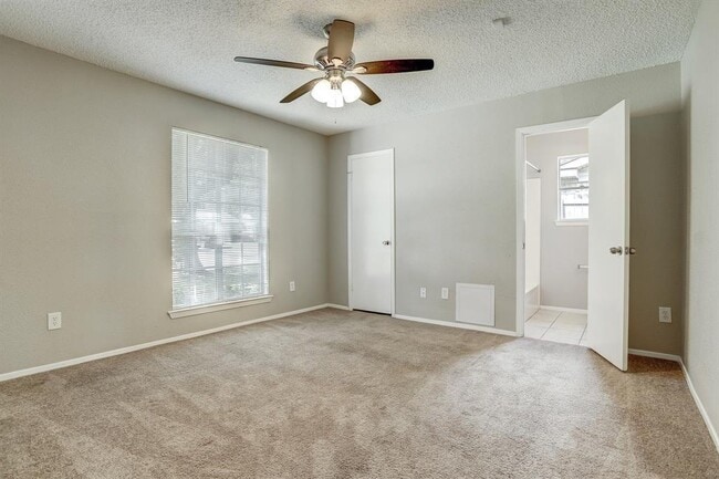 Building Photo - 4906 Adonis Dr