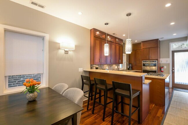 Building Photo - 401 Constitution Ave NE