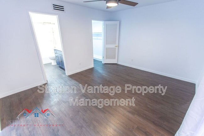 Building Photo - 4935 N 43rd St