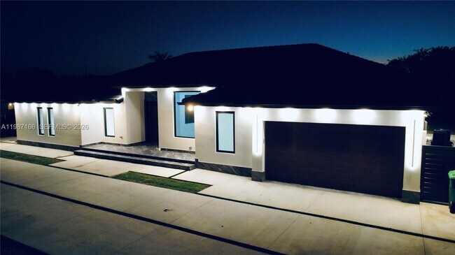 Building Photo - 19880 SW 134th Ave