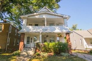 Building Photo - 2224 lewis dr