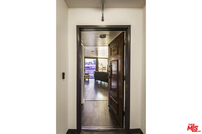 Building Photo - 2260 N Cahuenga Blvd