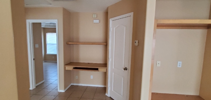 Building Photo - 1922 Upland Dr