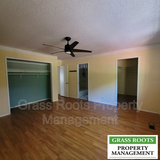 Building Photo - 20 Turpentine Dr
