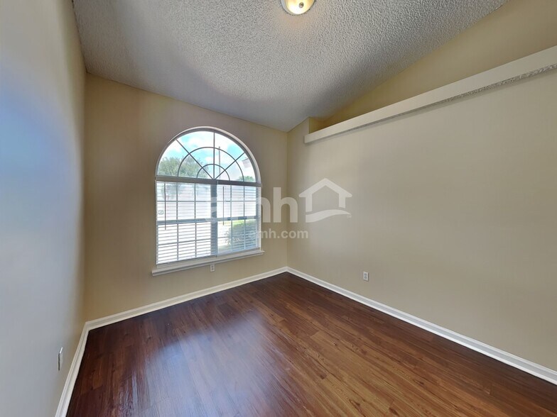 Building Photo - 3492 Shelley Dr