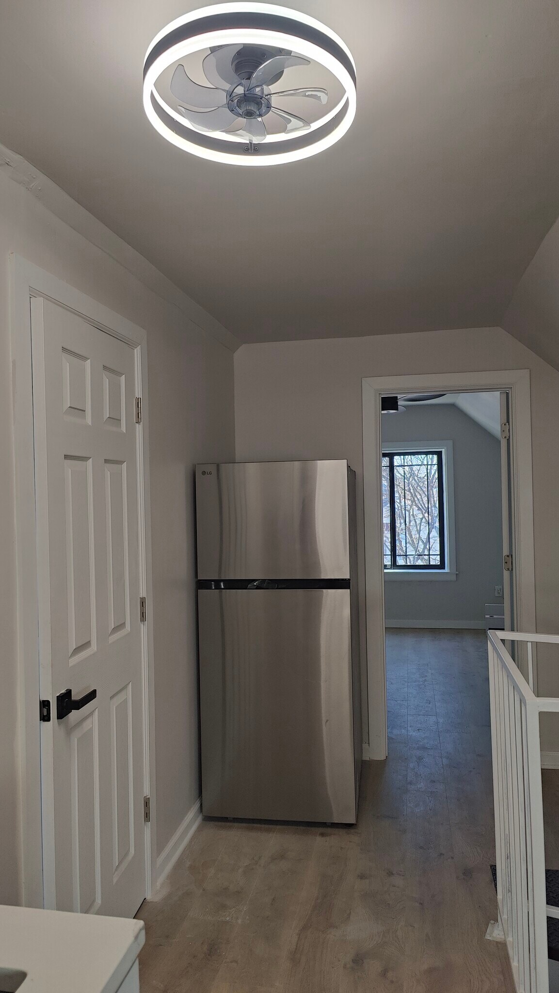 Building Photo - 3038 W 40th St