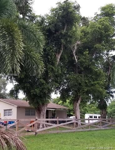 Building Photo - 6230 Melaleuca Rd