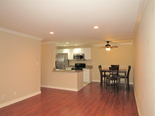 Building Photo - 8163 Redlands St