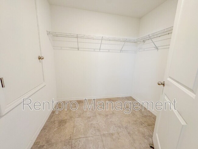 Building Photo - 17132 White Mangrove Dr