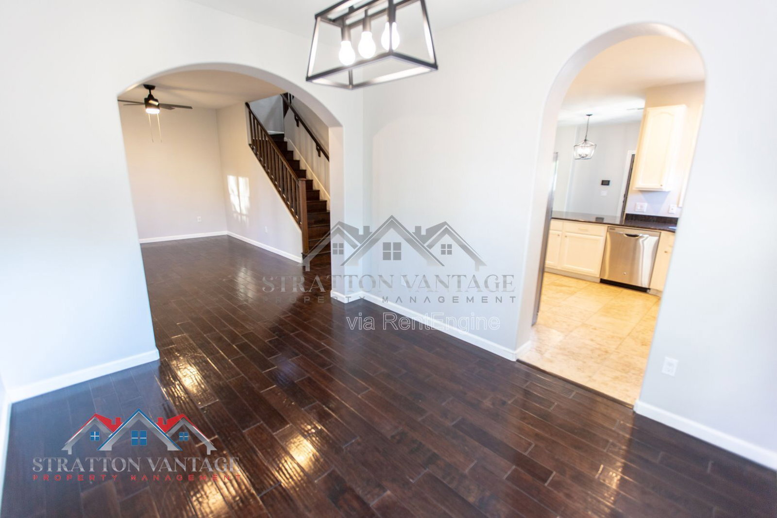 Building Photo - 829 S Huish Dr
