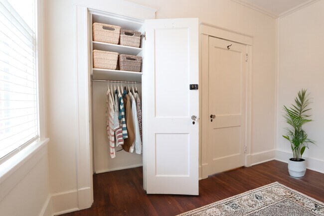 Building Photo - 1720 Harbert Ave