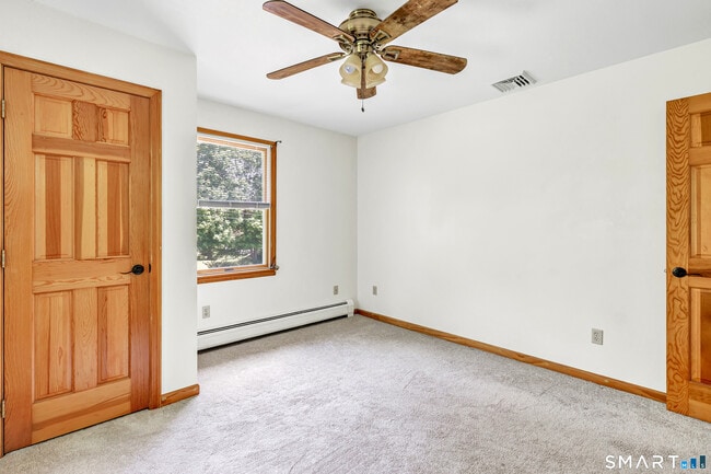 Building Photo - 5B Saxony Dr