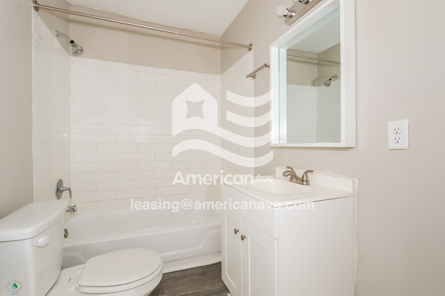 Building Photo - 1144 Beman St