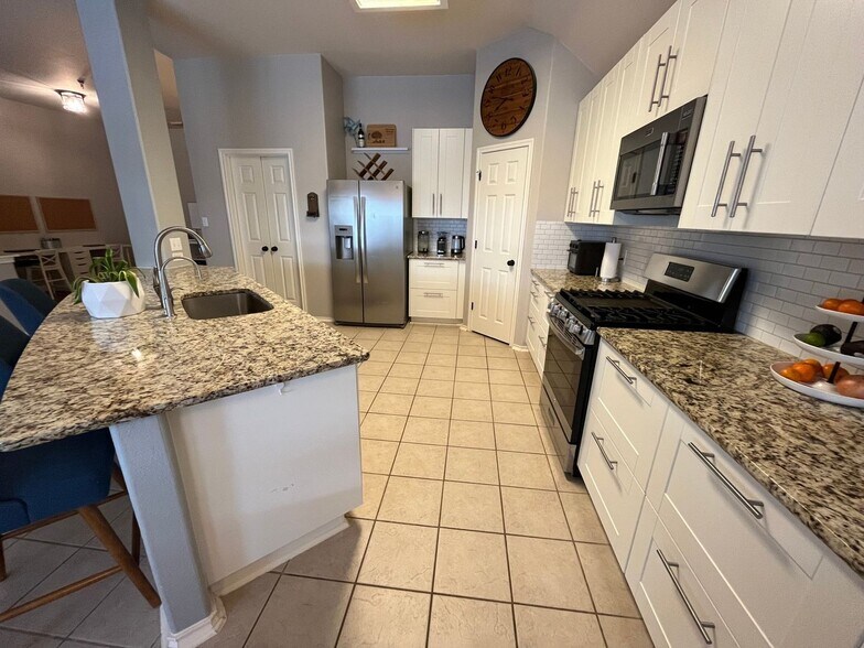 Building Photo - 4319 S Summercrest Loop