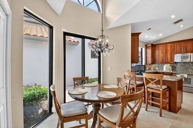 Building Photo - 5850 NW 21st Ave