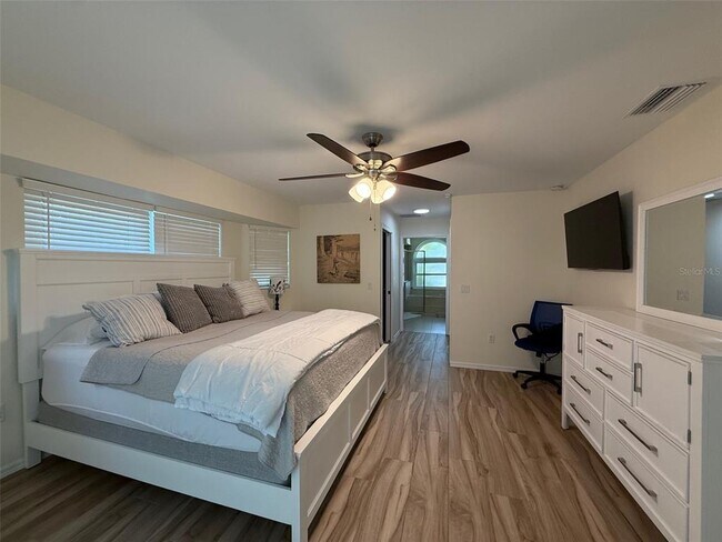 Building Photo - 17315 Sabrina Cir
