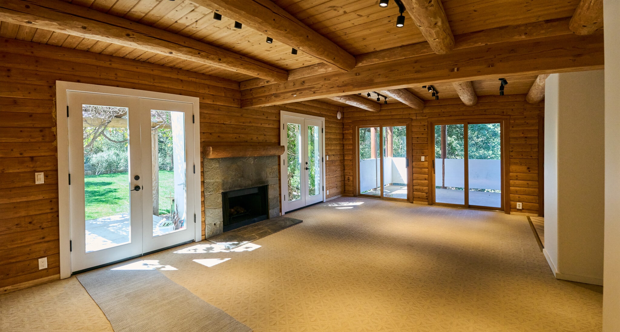 Living Room - 373 Loftyhill Dr