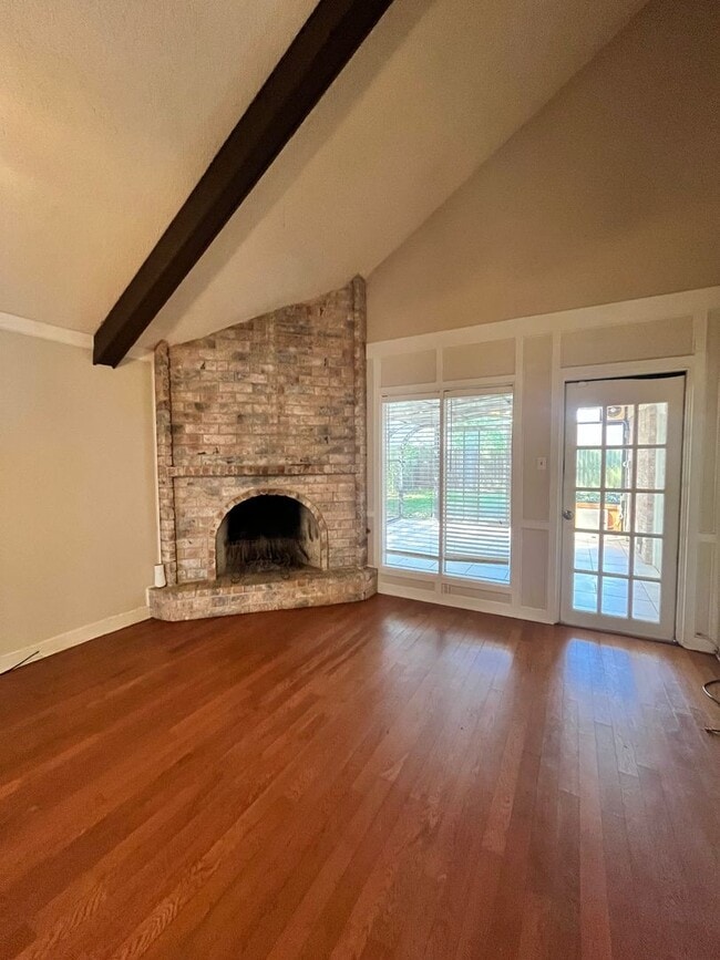 Building Photo - 4/3-Royalton Subdivision / Country Club Estates area