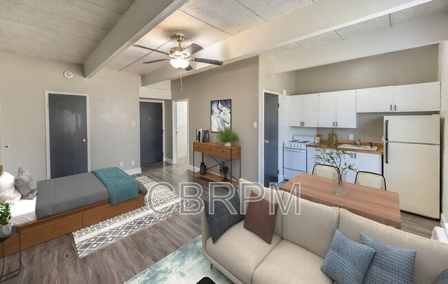 Building Photo - 2601 York Ave