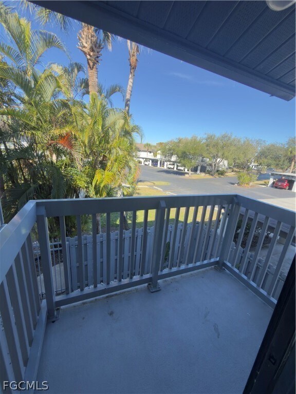 Building Photo - 17455 Silver Fox Dr