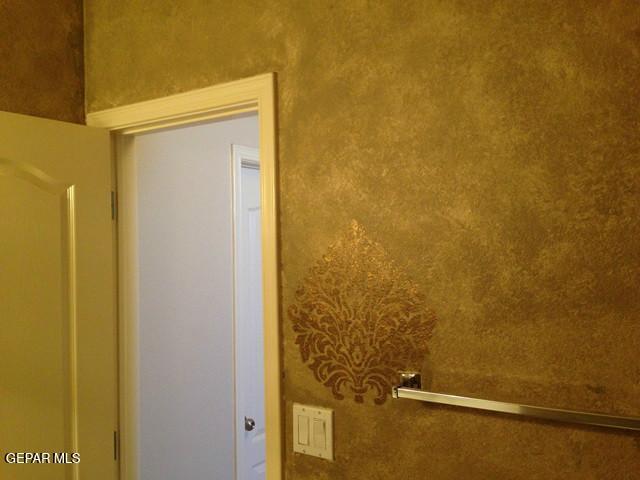 Building Photo - 1031 Los Moros Dr