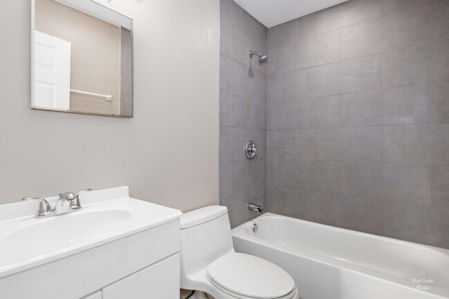 Building Photo - 480 W Grand Ave