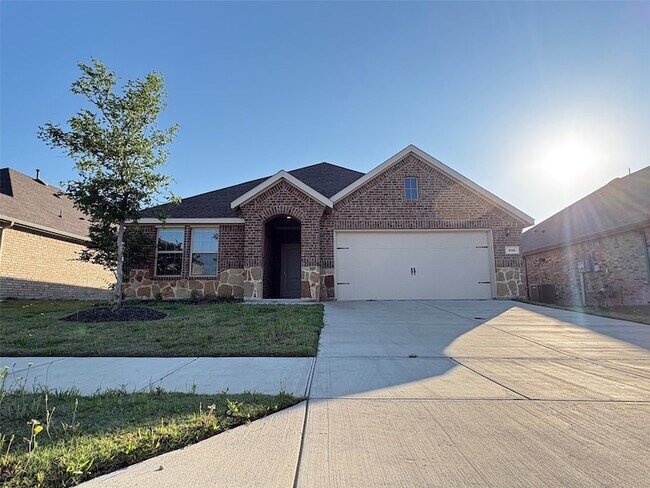 Building Photo - 610 Union Dr