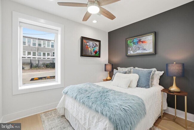 Building Photo - 616 Quebec Place NW