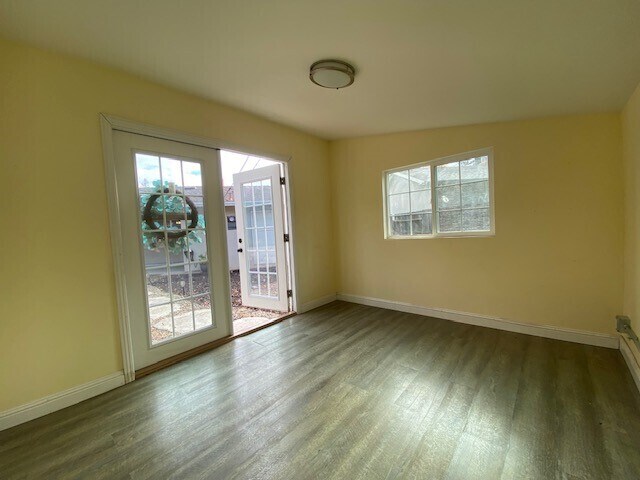 Building Photo - Beautiful and newly remodeled home in Rose...