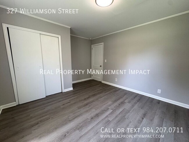 Building Photo - 327 Williamson St