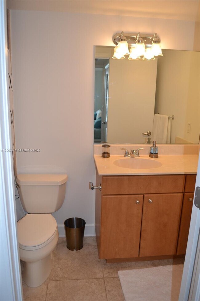 Building Photo - 401 69th St