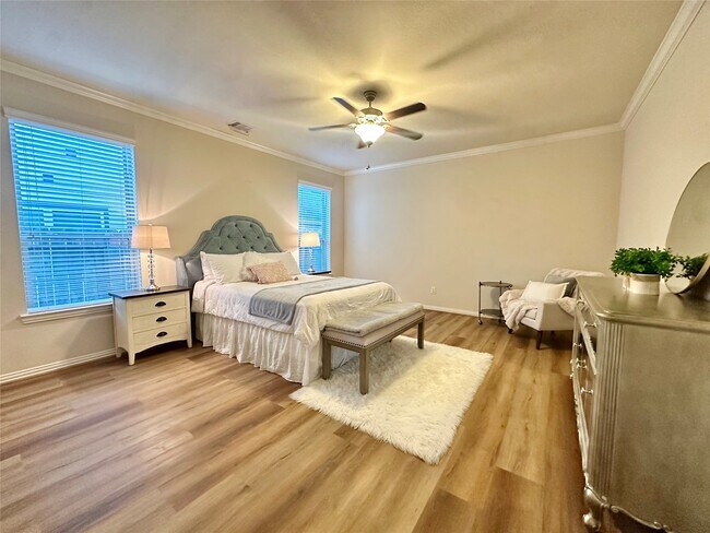 Building Photo - 6818 Pear Point Ln
