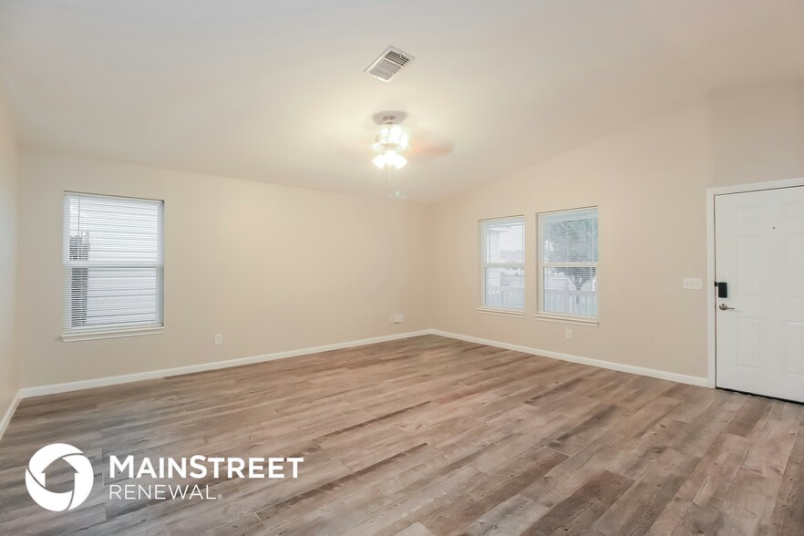 Building Photo - 14613 Moon Daisy Dr