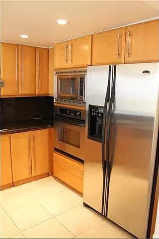 Kitchen - Modern Appliances - 600 NE 36th St