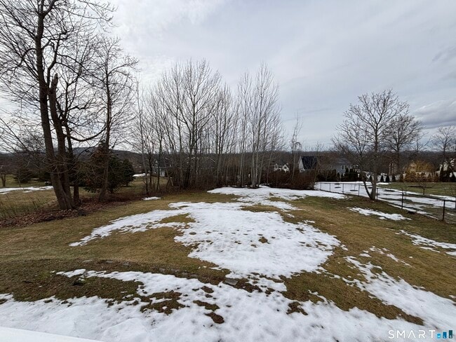 Building Photo - 324 Savage Hill Rd