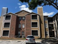 Building Photo - 4200 Thornbriar Ln