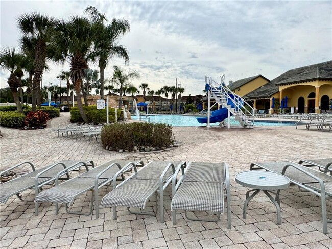 Building Photo - 8977 Coco Palm Rd