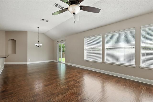 Building Photo - 2502 Blue Holly Dr