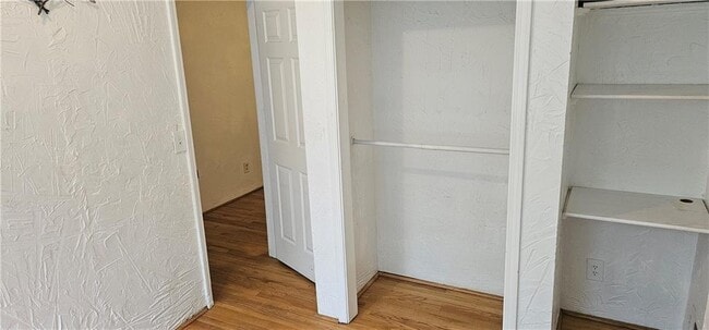 Building Photo - 1032 Standard Dr NE