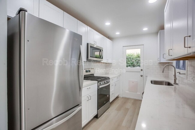 Building Photo - 8019 Paseo Del Ocaso