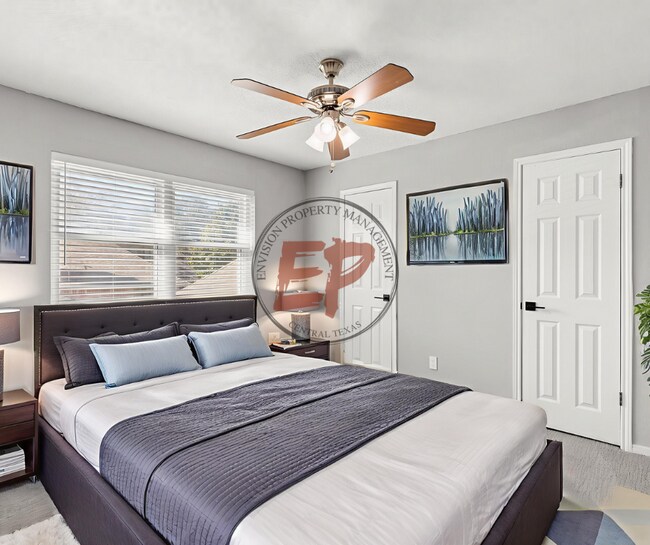 Building Photo - 4209 Green Oak Dr