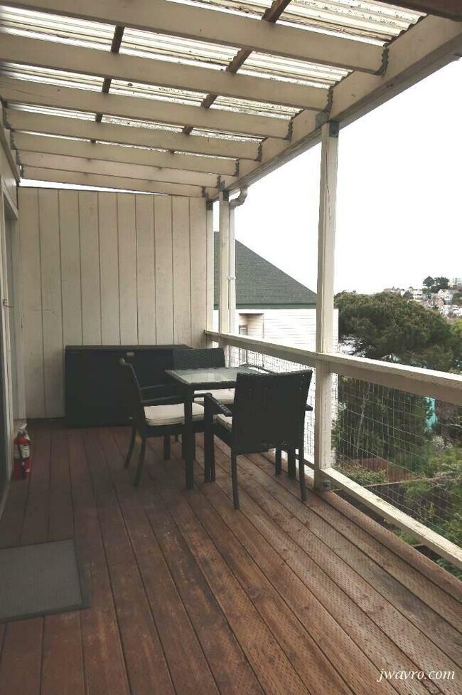 Building Photo - 445 Hoffman Ave