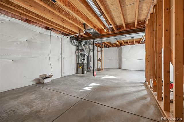 Building Photo - 6914 Dusty Miller Way