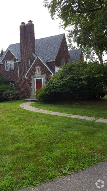 Building Photo - 4104 Hudson Dr