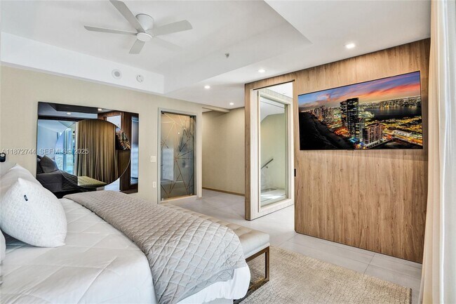 Building Photo - 1100 Biscayne Blvd